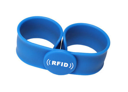 Punhos ajustáveis do parque de diversões do silicone do festival do RFID